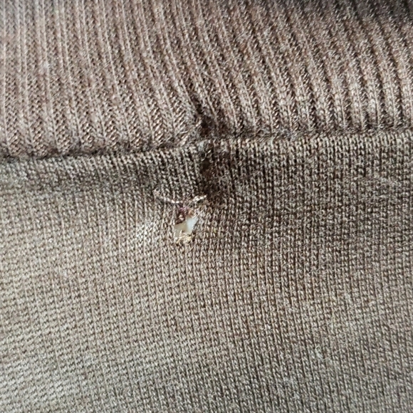 Brown cute cowl neck zip top size small - Picture 5 of 7